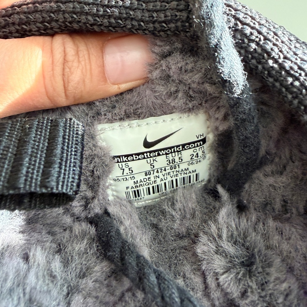 Nike Roche Boots - Picture 6 of 6